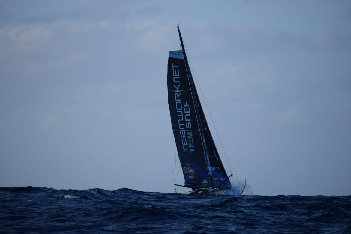 VENDEE GLOBE Regata samaca oko svijeta - bez zaustavljanja, pristajanja uz kopno ili mogućnosti pružanja pomoći!
