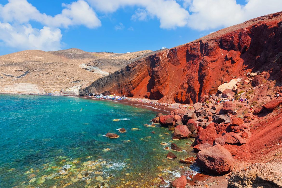 Gomile stijena nakon potresa zatrpale i uništile poznatu plažu na grčkom otoku!