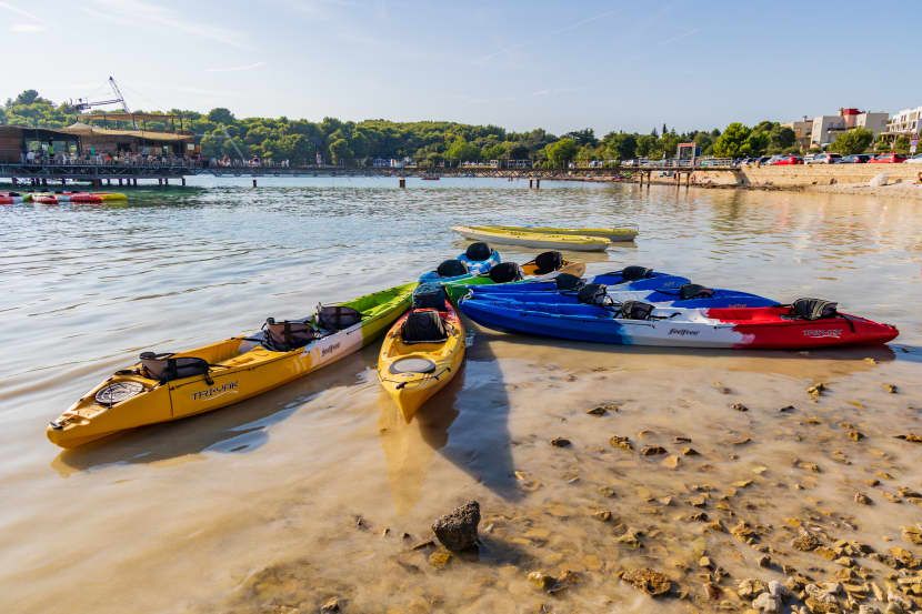 Atraktivne lokacije na pulskoj obali dodijeljene su na korištenje ovim tvrtkama i obrtima
