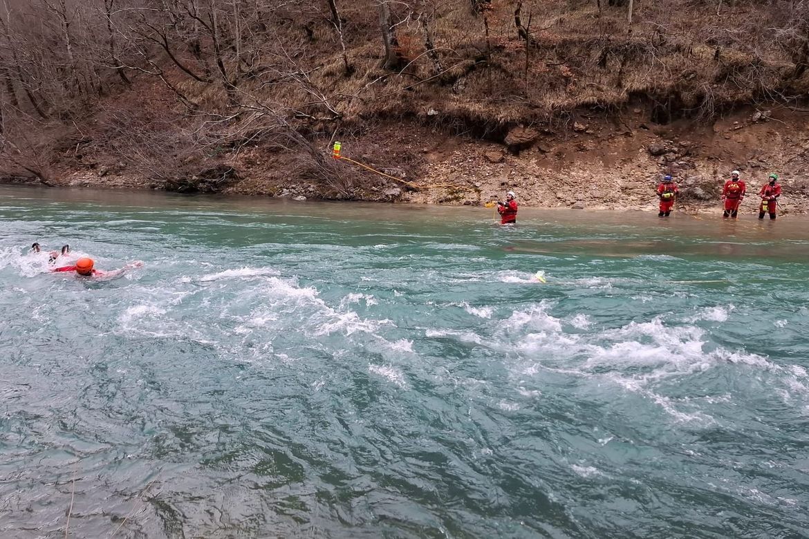 Splitski i šibenski HGSS-ovci u BiH usavršavali tehnike spašavanja u divljim vodama