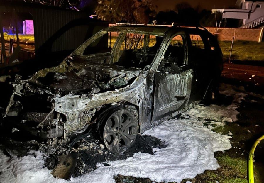 PODMETNUT POŽAR? U Medulinu vatra progutala automobil