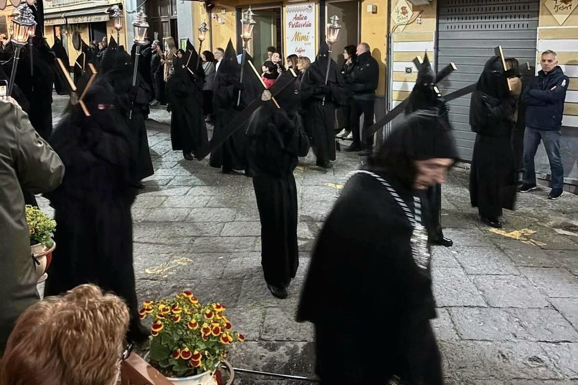 REPORTER KERUM Veliki petak proveo u susjedstvu snimajući "Crnu procesiju"