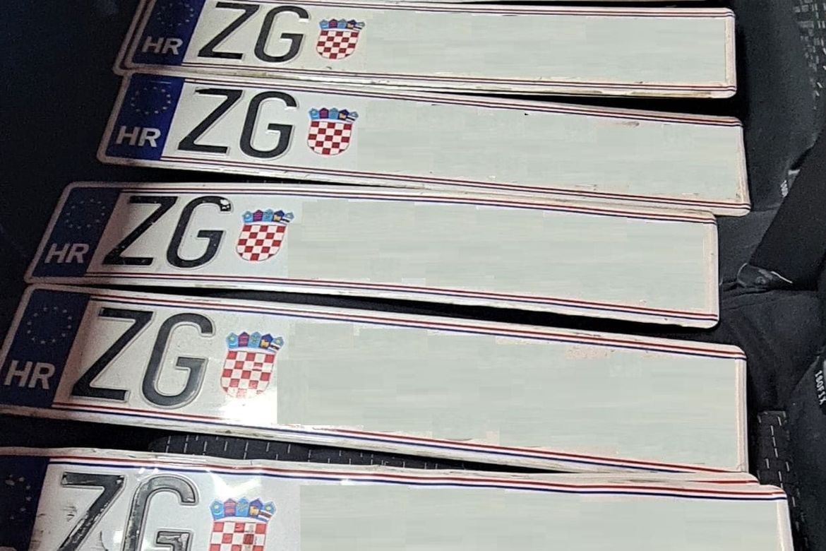 U velikoj akciji nadzora taksija u Rijeci i Zagrebu isključeno 8 vozila