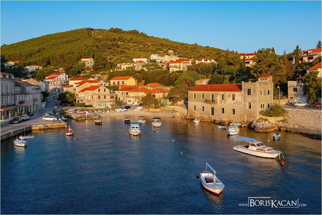 Ministar Butković potpisao ugovor za dogradnju luke Prigradica na Korčuli: "Da Hrvatska nije članica Europske unije teško bismo mogli to sve financirati"