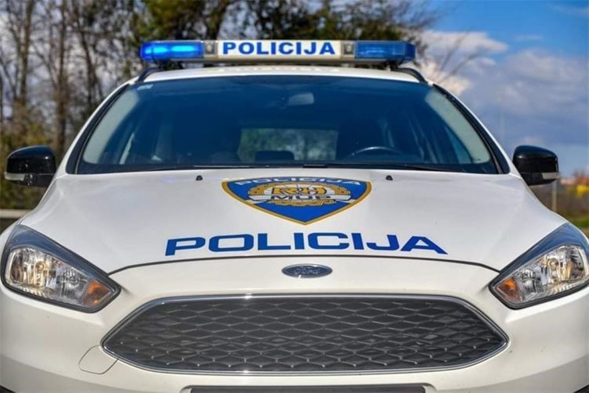 Traže se očevici prometne nesreće u Splitu