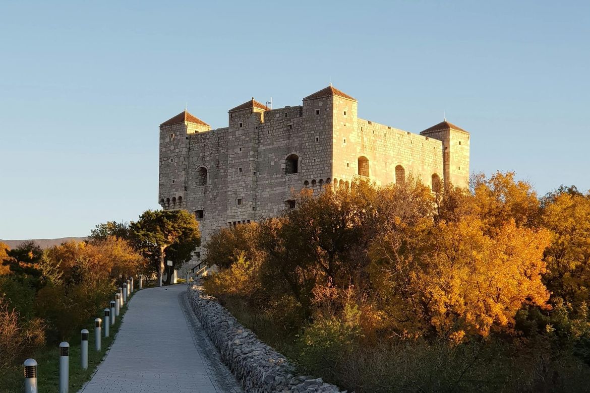 Besplatno razgledavanje legendarne senjske tvrđave Nehaj