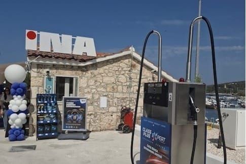 AKO TREBATE GORIVO Benzinska postaja zbog koje je u travnju na Hvaru došlo do izlijevanja nafte u more - ponovno radi!