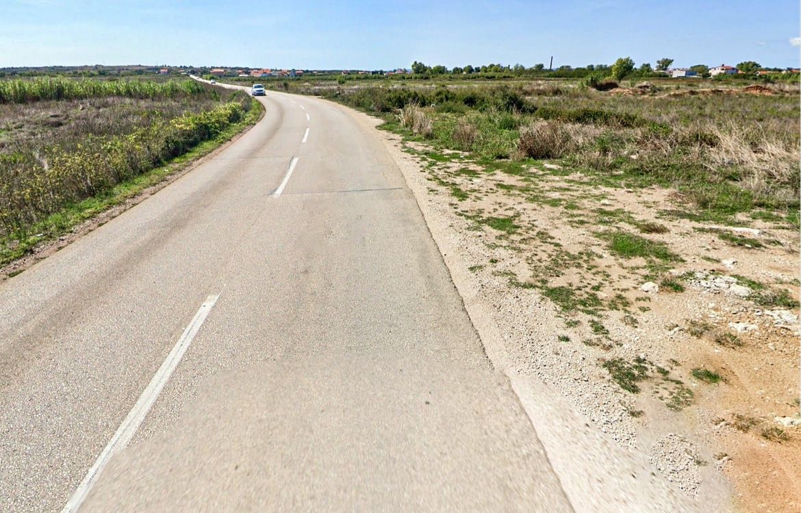 Kod Nina poginuo dječak: "Vozio motocikl, sletio s ceste"