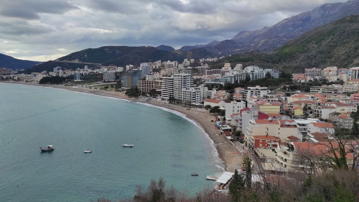 I u Crnoj Gori sezona podbacila! Više od 50 posto slobodnih apartmana i soba, no cijene ne padaju