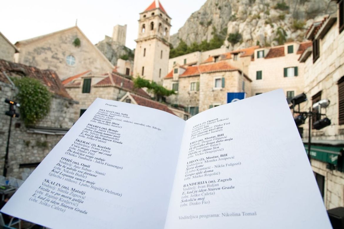 BIT ĆE ŽESTOKO Održana prva izborna večer Omiškog festivala