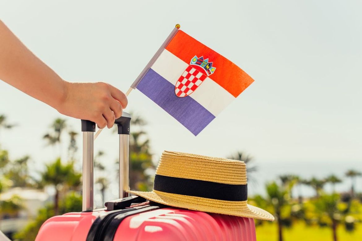 Česi izdali turistički vodič po Hrvatskoj: "Pročešljali su Split, Zadar i Makarsku"