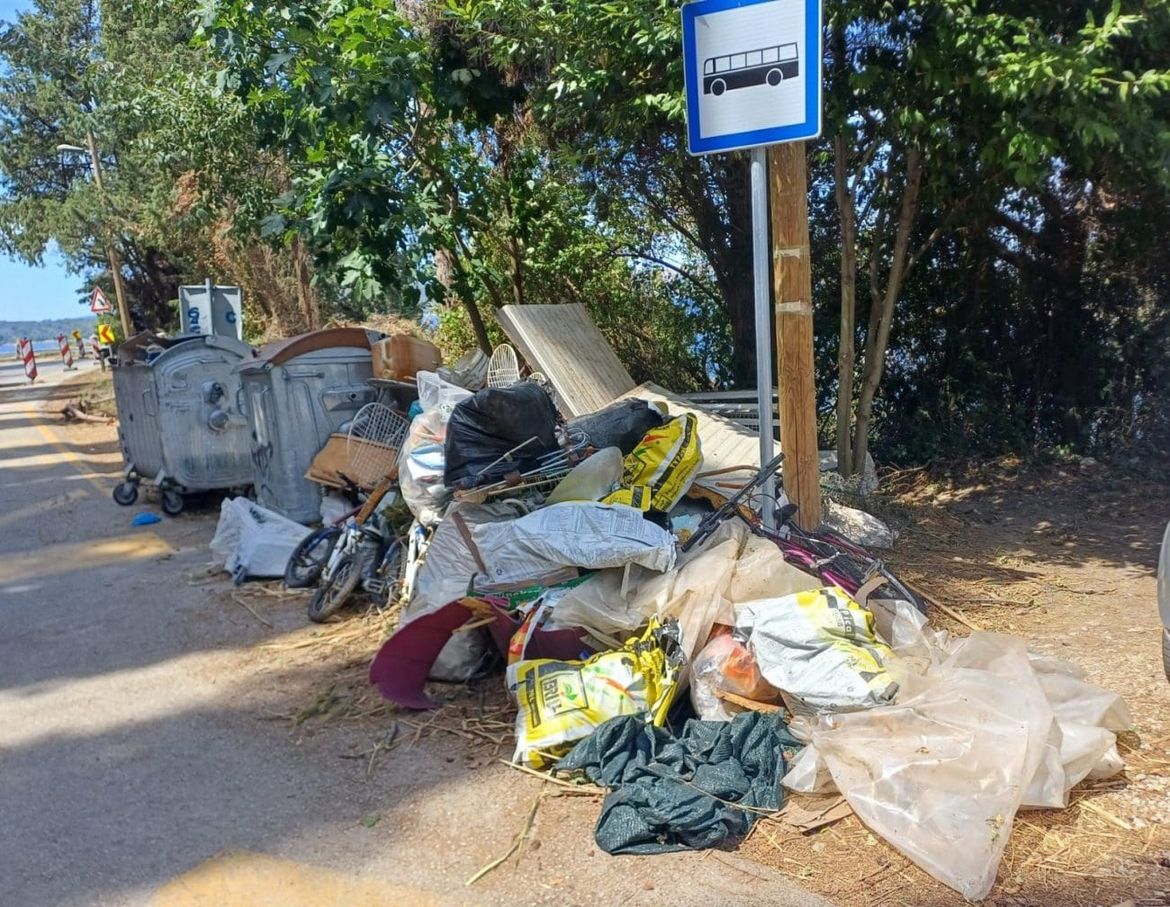 A LIPOTE Pogledajte prizor nad splitskom plažom