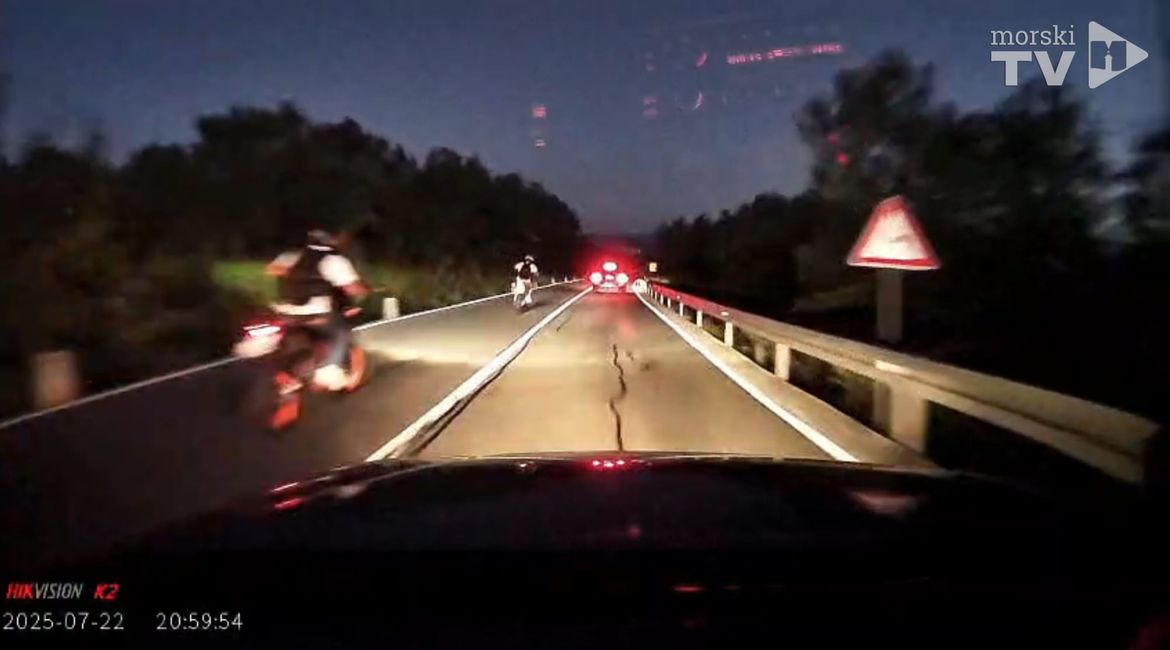 VIDEO Kolona motociklista preko pune linije projurila prema Maslenici i isprepadali obitelj: "Pa kad poginu krive se vozači..."