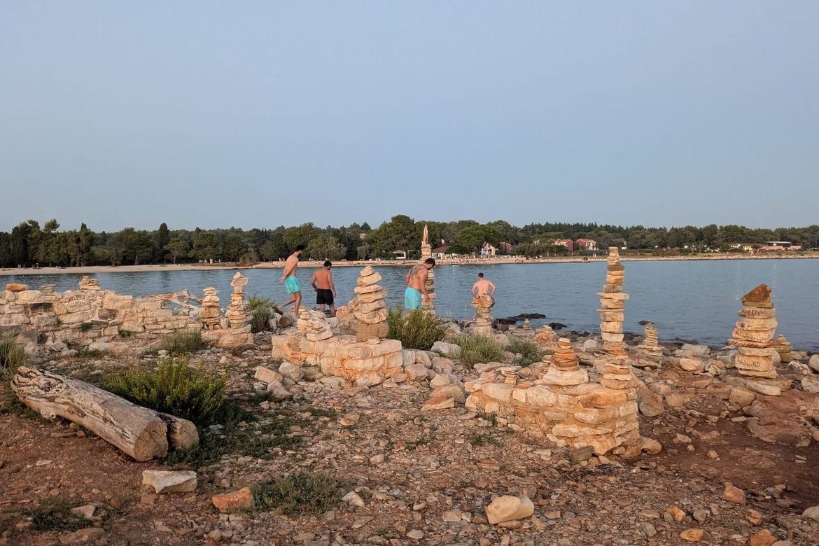 UMAG Sumrak zaštite spomenika kulture: "Turisti devastiraju zaštićeni arheološki lokalitet Sipar!"