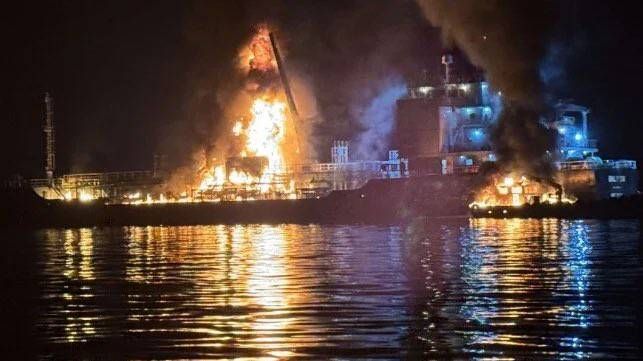 POŽAR NA TANKERU ZA PRIJEVOZ KEMIKALIJA Vatra zahvatila dva broda, poginuo kapetan!