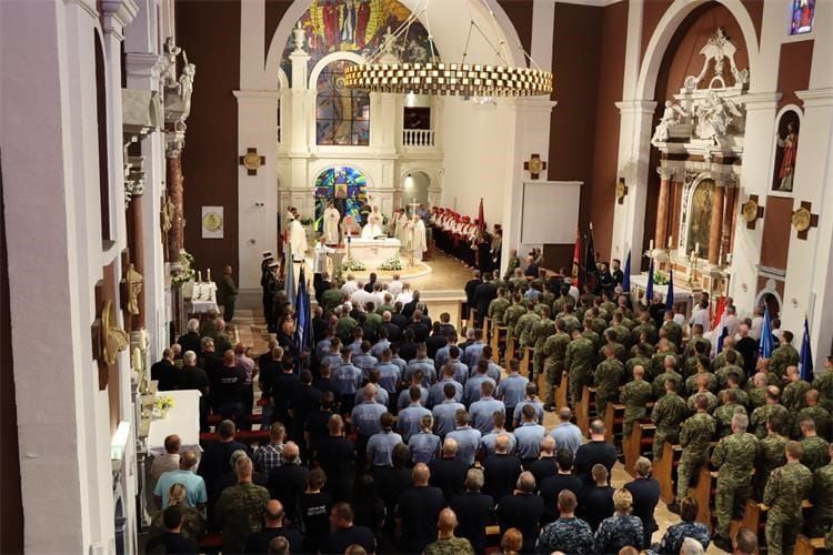 Splitska policija o proslavi Vele Gospe: "Molimo hodočasnike da se kreću preporučanim cestama, a vozače da paze"