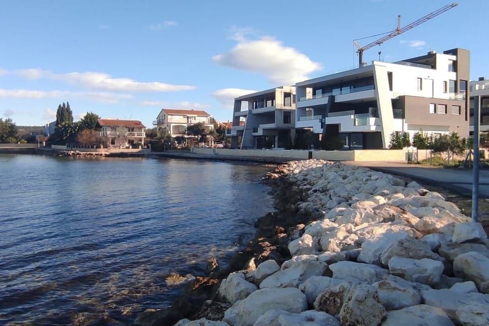 Mađaru u Sukošanu ukrali automobil