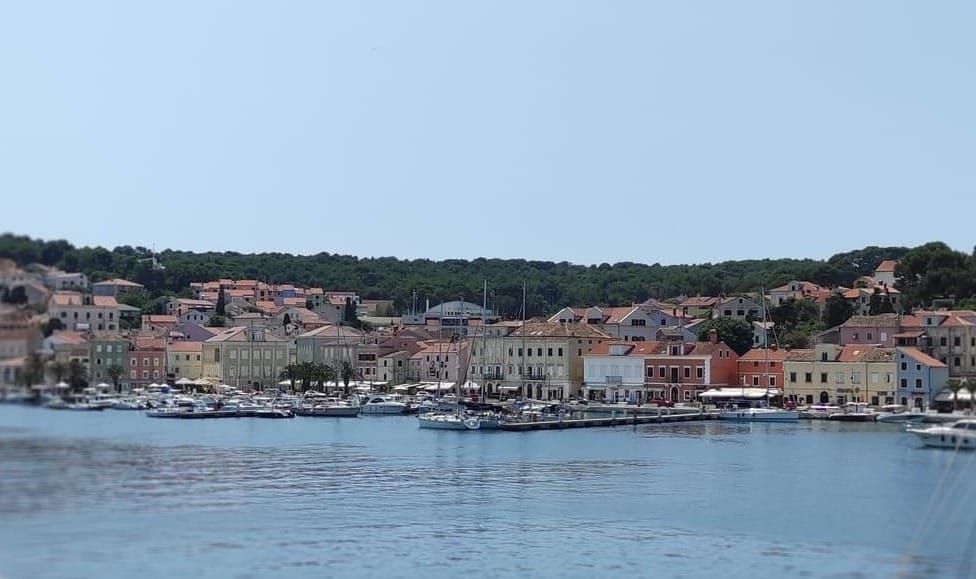 Teško ozlijeđen biciklist u Malom Lošinju
