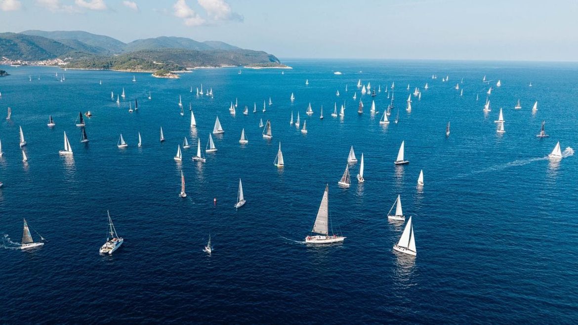 ZAVRŠENA 81. VIŠKA REGATA - Dubrovčani ponovno najbrži