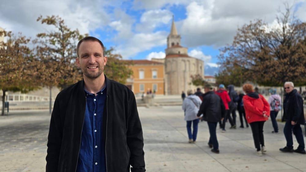 Zadarski gradonačelnik osudio divljaštvo: "Sloboda govora zajamčena, ako to dovodimo u pitanje, to znači da iz raznih totalitarnih sistema nismo naučili ništa!"