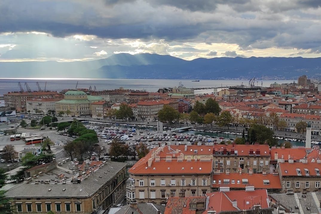 PETROLEJSKA LUKA Predavanje koje je probudilo povijest Rijeke