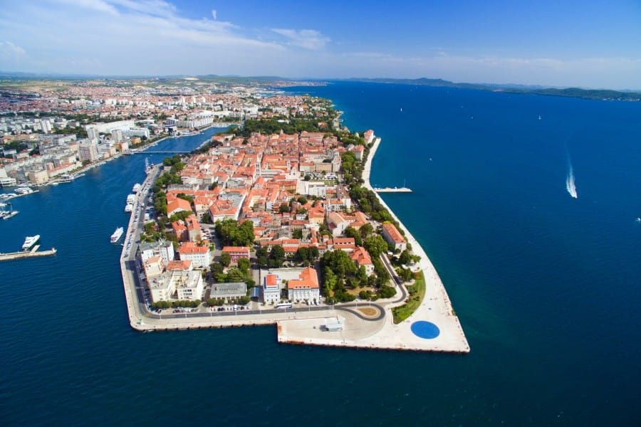 TEŠKI DANI ZA RADNIKE Nakon gubitka koncesije u Luci Zadar spremaju se otkazi: "Neki imaju obitelji,  kredite, ovo im je jedini prihod"