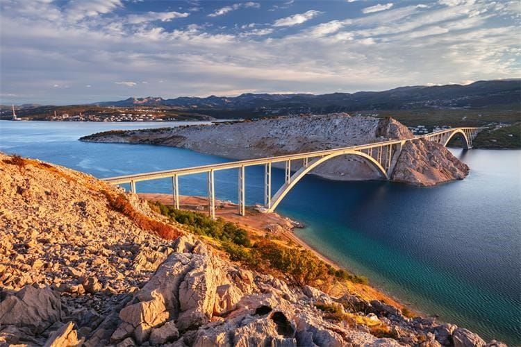 REKORDER Ovaj je hrvatski otok u 2024. godini ostvario najviše dolazaka i noćenja turista