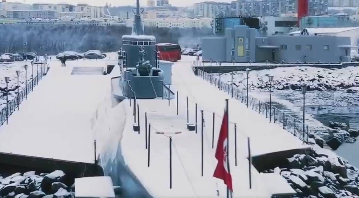 Nestanak struje u glavnoj ruskoj pomorskoj bazi nakon urušavanja dotrajalih dalekovoda usred zimske oluje