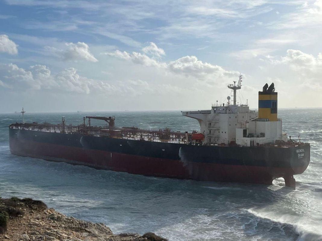 Tanker iz ruske "flote u sjeni" nasukao se u Turskoj