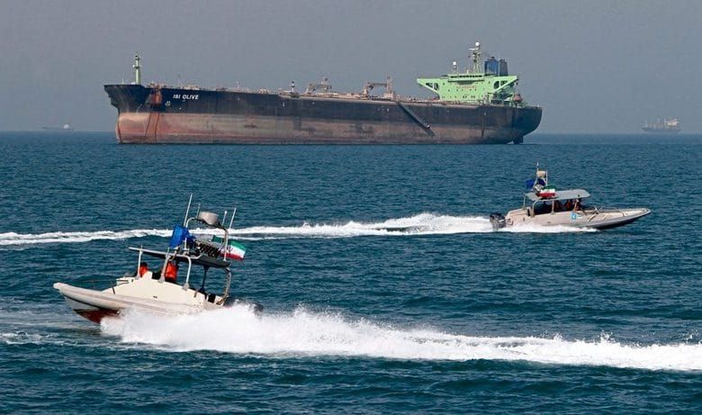 Iran objavio uvjet za prolaz Hormuškim tjesnacem: "Izbacite ih i plovite slobodno"