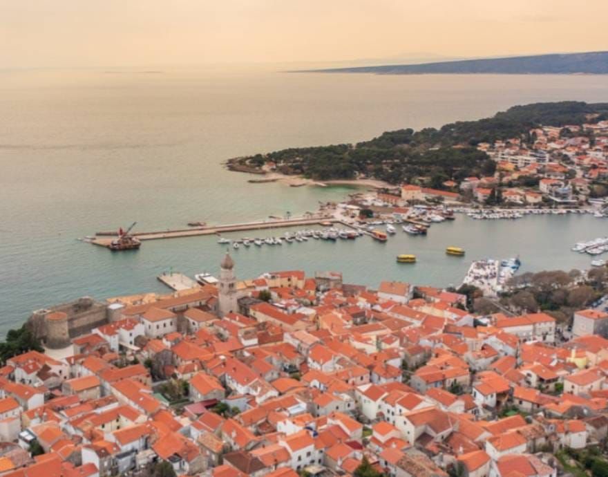 KRK Prijetio ljudima, mahao oštrim predmetom pa priveden!