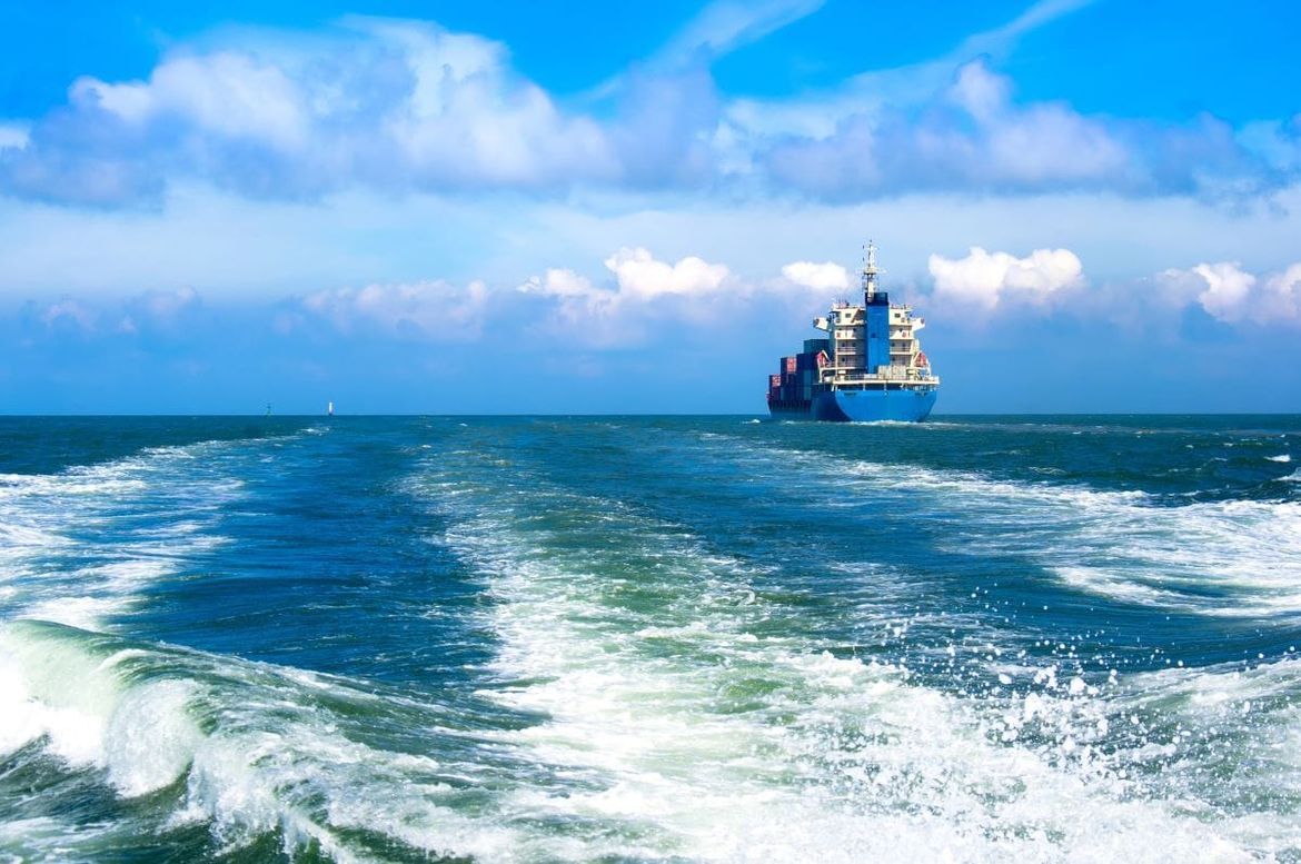 Njemački brodarski div Hapag-Lloyd i francuski francuski CMA CGM obustavili plovidbu Hormuškim tjesnacem