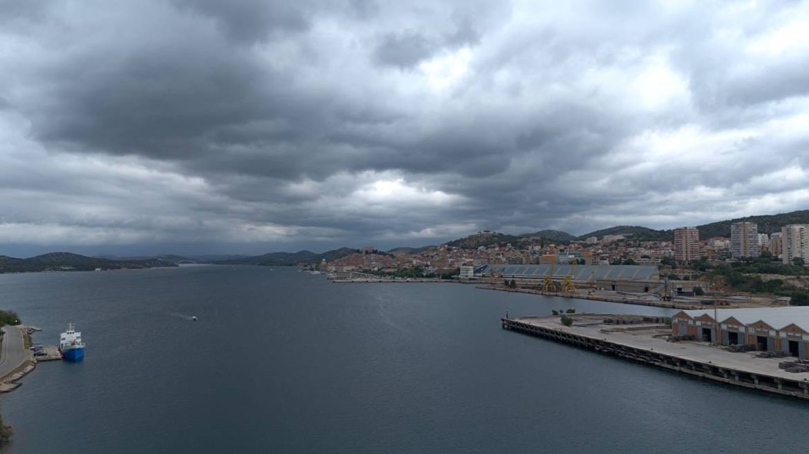 U prvom dijelu srijede kiša i pljuskovi, a poslijepodne razvedravanje