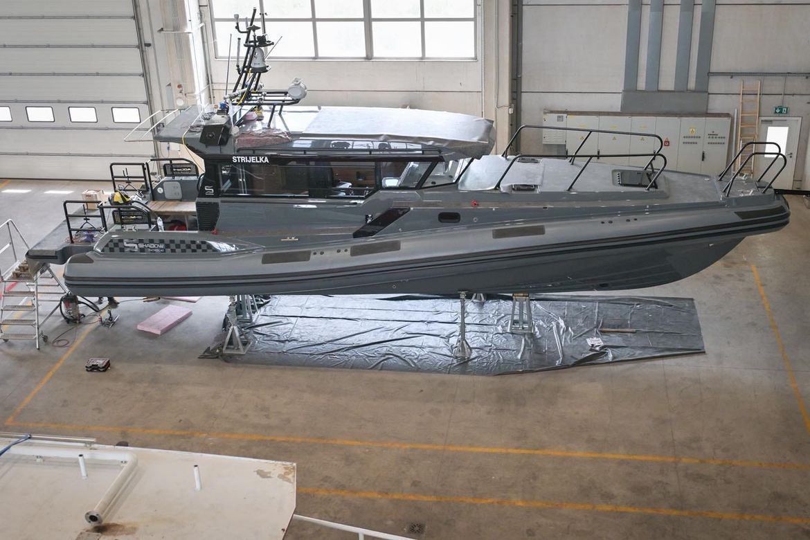 U Zadru se Obalnoj straži isporučio "Šibenik", a ministar Anušić posjetio je tvrtke koje moderniziraju HRM