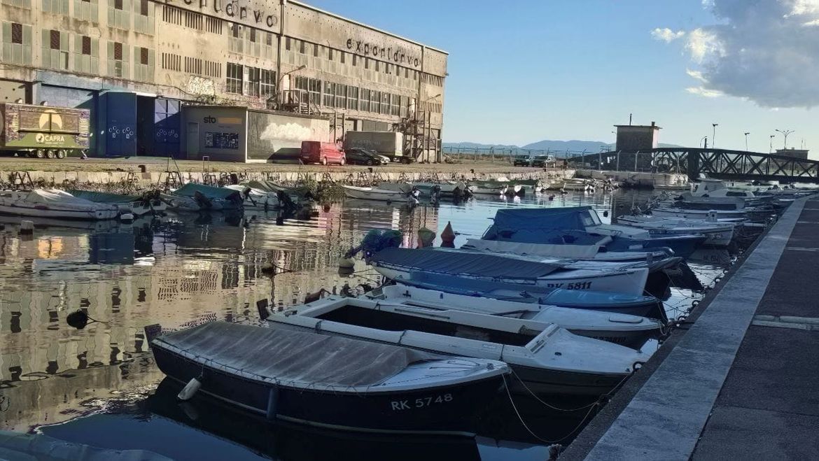 Velika analiza vezova u PGŽ: Više od 700 mjesta u lukama zjapi prazno dok tisuće građana godinama čekaju na red!?