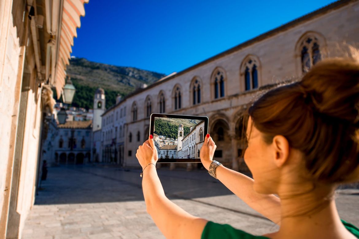 KRAJ BILDANJA CIJENA  Gradonačelnik Dubrovnika upozorava upozorava da bi grad mogao podbaciti zbog loše usluge za visoke iznose?