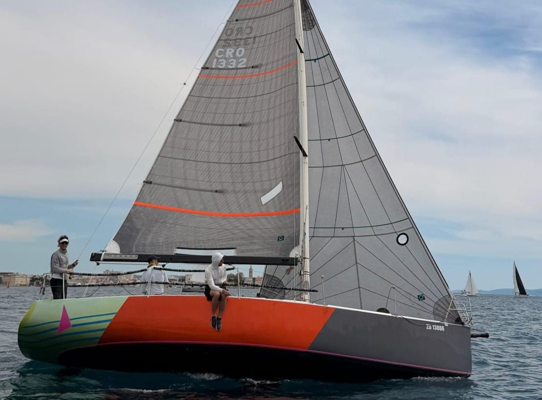 VUČJA REGATA – Debelim morem najbrže jedrila – Ruzina!