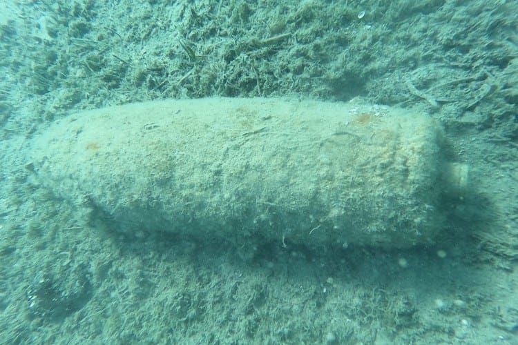 IZVANREDNA AKCIJA NA KORČULI: U moru pronađena zrakoplovna bomba, policija sutra blokira cijelu uvalu i izdala je važno upozorenje!