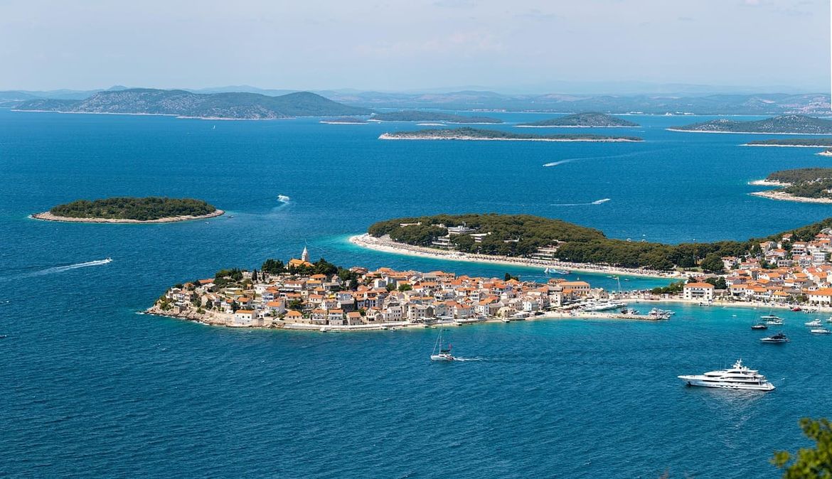 Ponedjeljak dosta topliji i vedriji, ali nestabilno i ujutro svježe