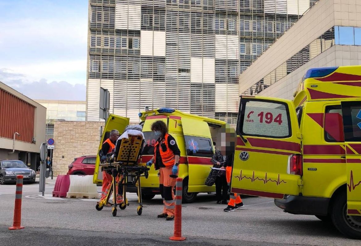 Iz splitskog KBC-a pacijente vraćaju zbog odijevanja: „Neki nam na pregled dolaze doslovno u kupaćim kostimima“