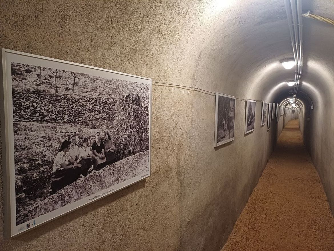 Ovo morate vidjeti: Bivši vojni tunel na otoku Biševu krije najljepšu priču o Dalmaciji