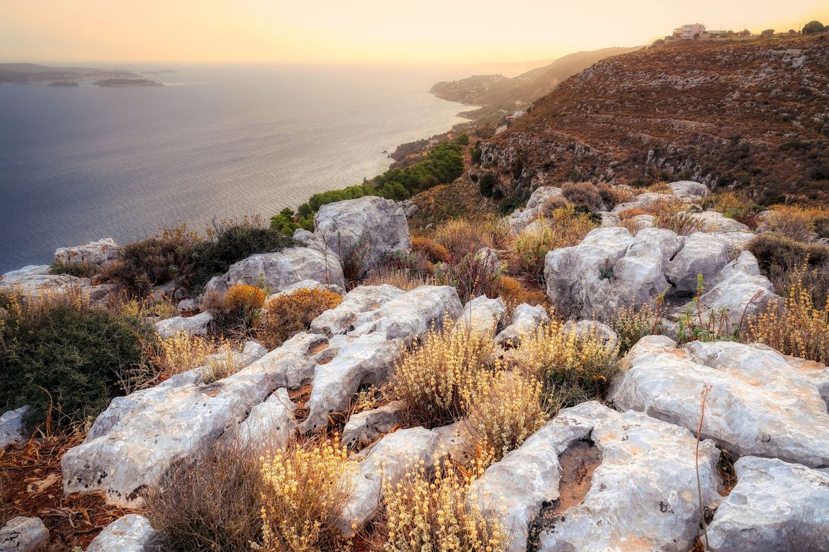 Dva potresa zatresla poznati otok, turisti hitno evakuirani