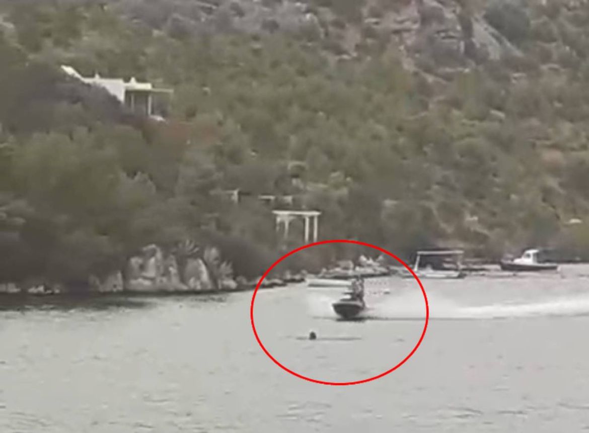 VIDEO: „VEĆ VIDIM, UBIT ĆE GA!” Uznemirujuća snimka s Brača - Jet ski jurnuo na kupača!