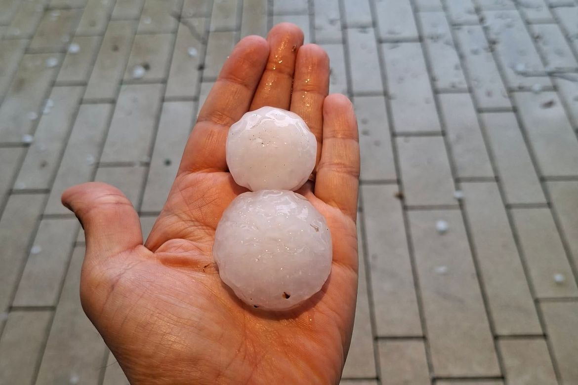 PADAJU LEDENE GROMADE Četiri superćelije na moru, tuča veličine oraha u Istri i kaos na Krku