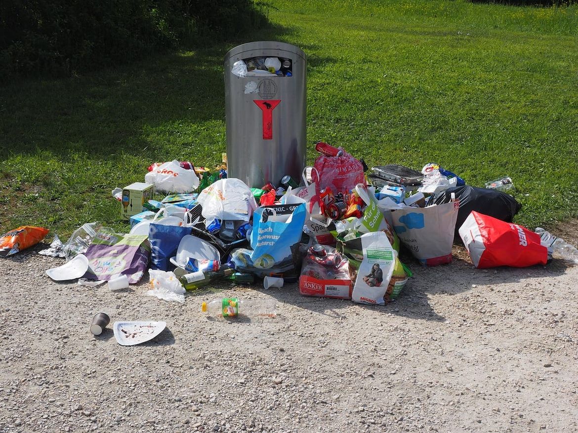 Kako smanjiti količine otpada u gradovima tijekom turističke sezone te zaštititi osjetljive povijesne jezgre?