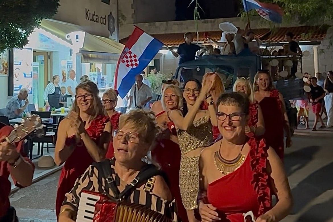 U Sumartinu održana "Lažna svadba"