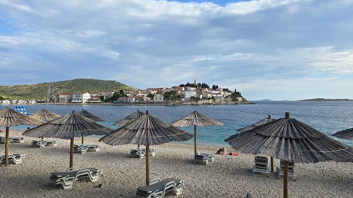 Upozorenje na toplinski val na jugu, dok sjeverni Jadran očekuje osvježenje uz pljuskove
