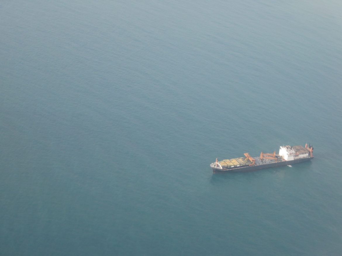 HORMUZ "STOJI" Prolazom kroz koji je do nedavno prolazila petina svjetskog prometa nafte i plina prošlo - sedam brodova!