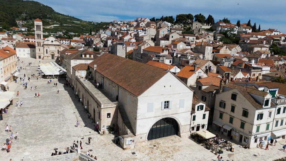 Nakon četiri dana inspiracije, Hvar poslao poruku svijetu: Pogledajte kako je izgledalo premijerno izdanje Hvarmonyja