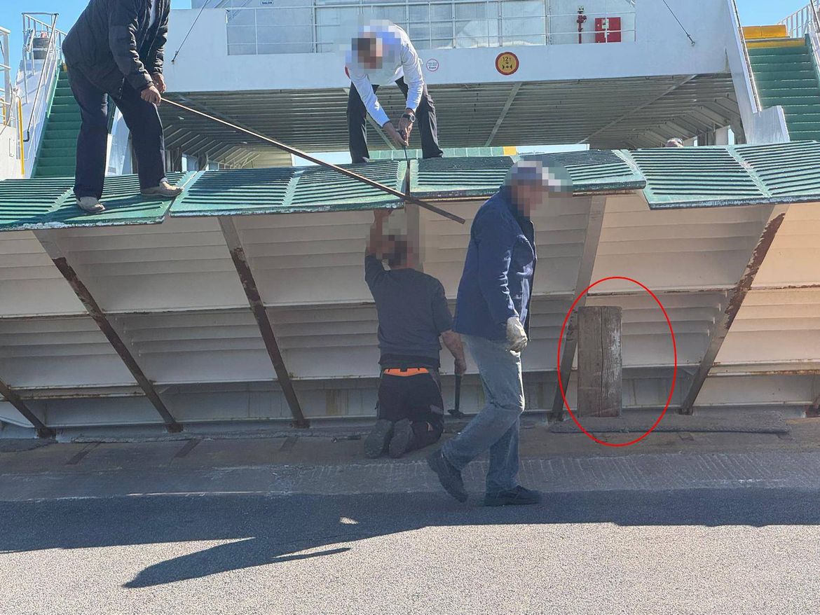 Radovi pod rampom trajekta preplašili prolaznike, stiglo i službeno očitovanje Jadrolinije: "Dodatno je osigurana!"